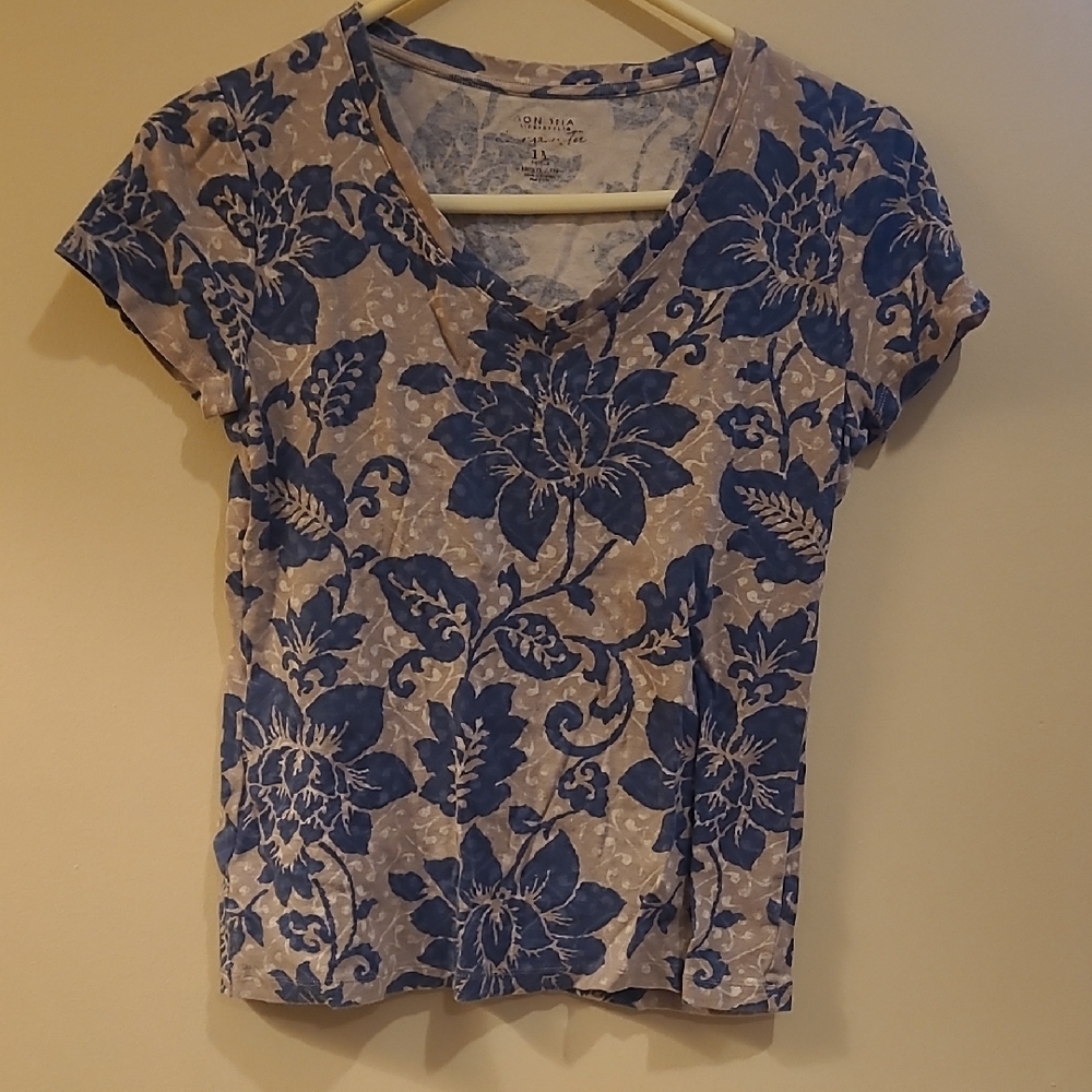 Old Navy Blue Floral Short Sleeve Top